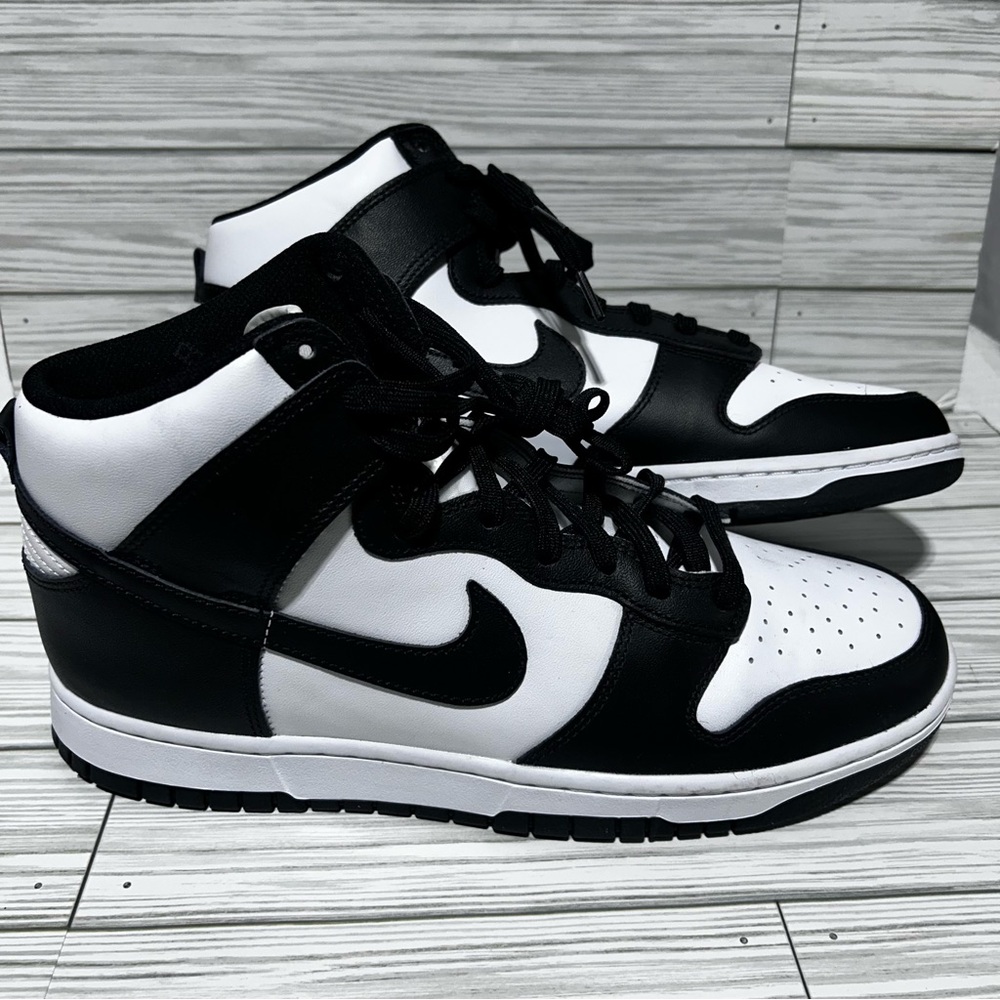 Nike Dunk High 'Panda' Black White - Men's Size 11 / Women's 12.5 - DD1399-105